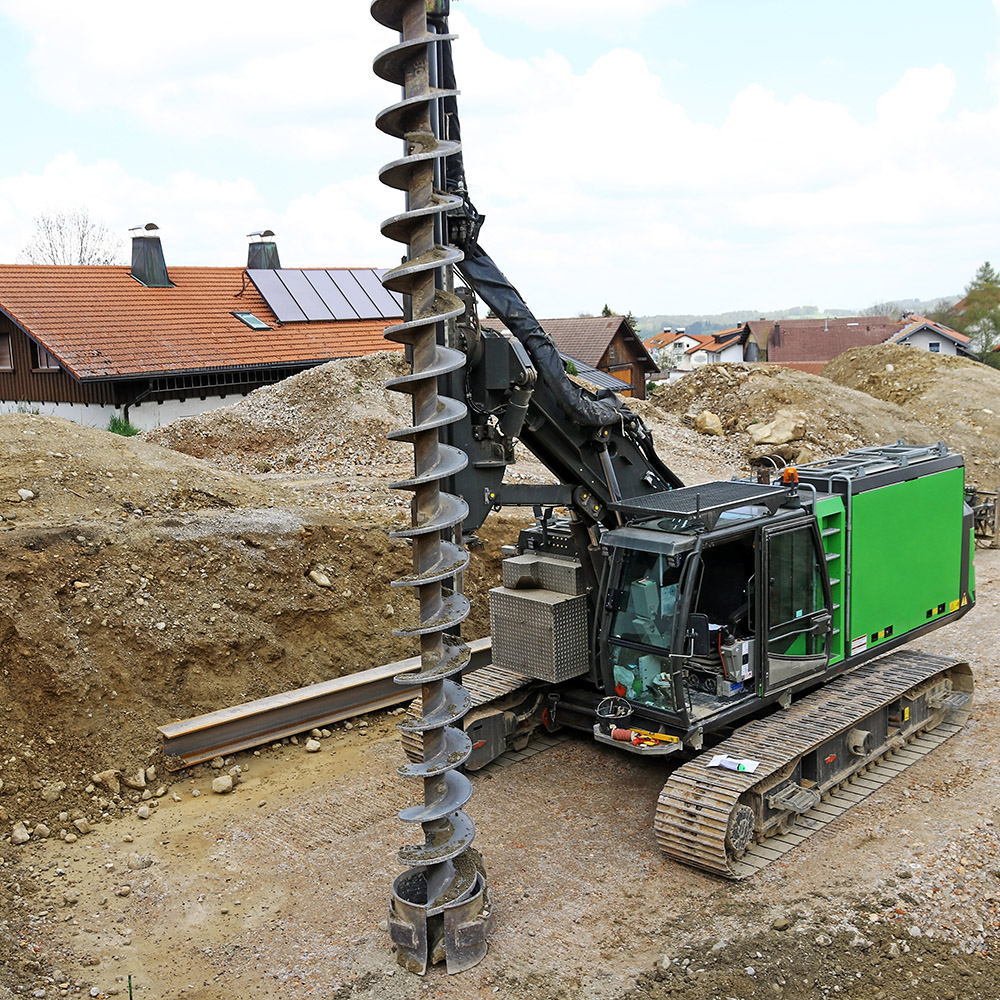 Construction equipment for drilling large holes